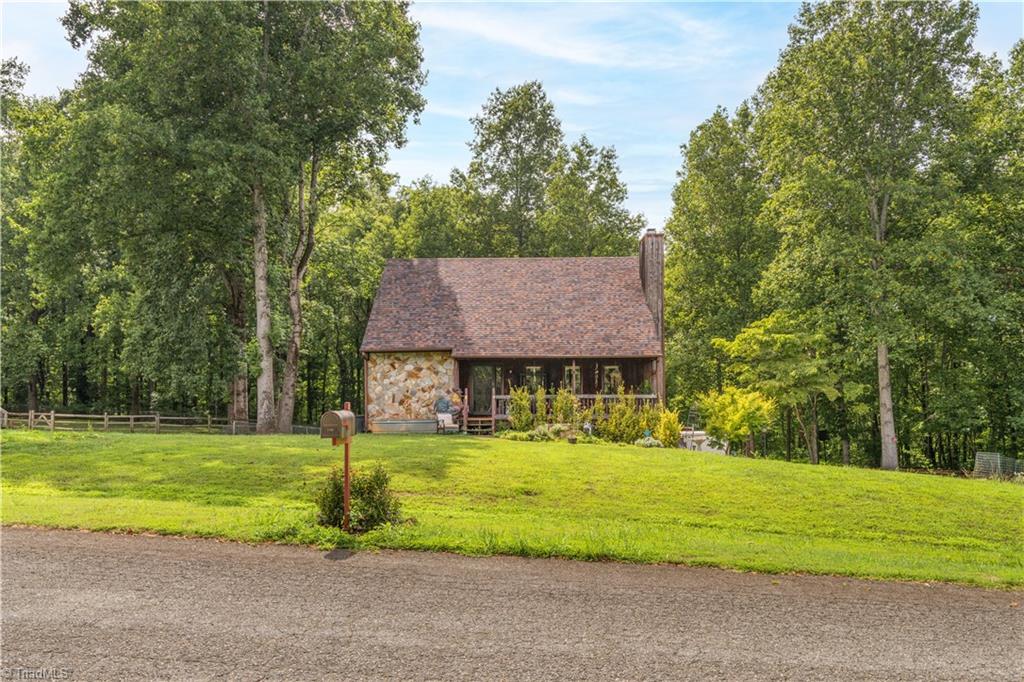 1141 Ridgecliff Drive
