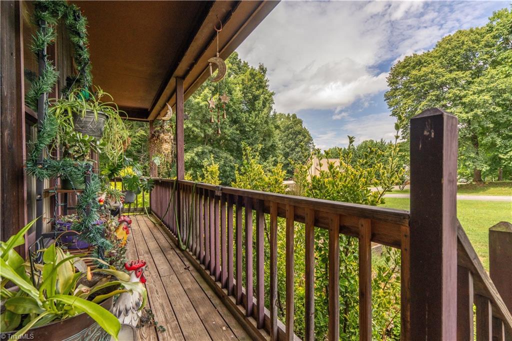1141 Ridgecliff Drive