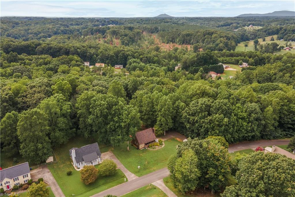 1141 Ridgecliff Drive