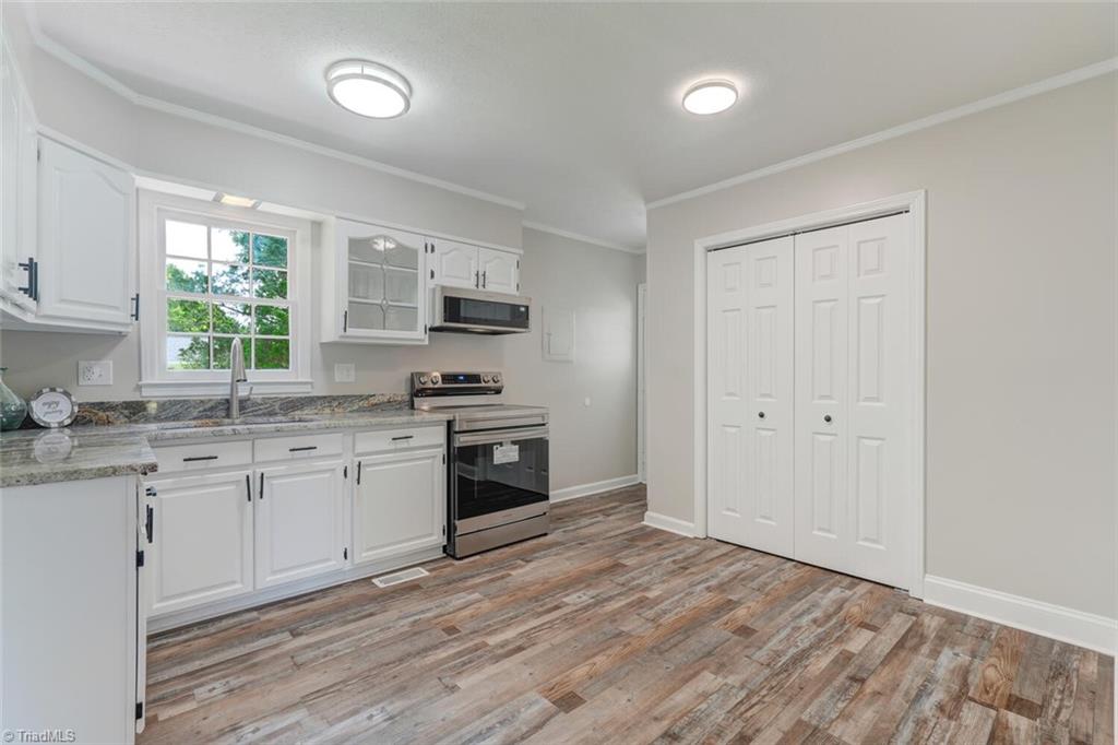 3212 Wellingford Drive