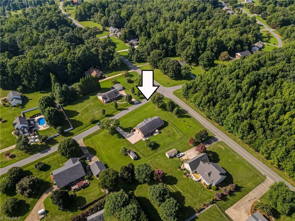 125 Greenturf Drive, Winston-Salem