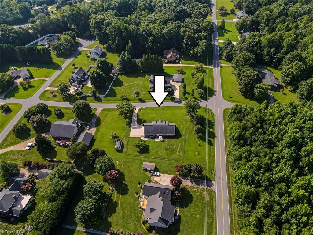 125 Greenturf Drive, Winston-Salem