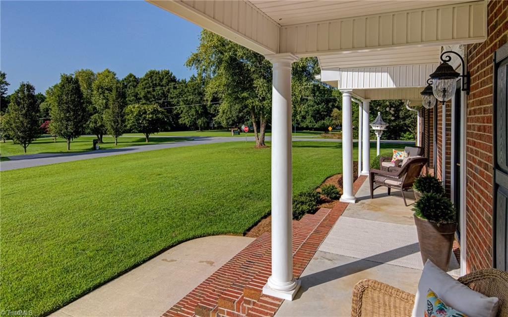 125 Greenturf Drive, Winston-Salem