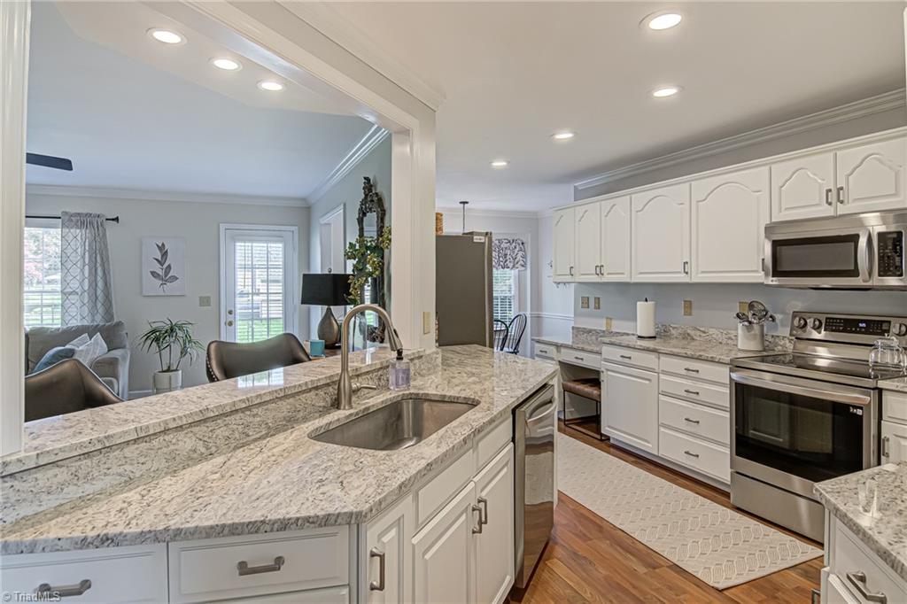 125 Greenturf Drive, Winston-Salem