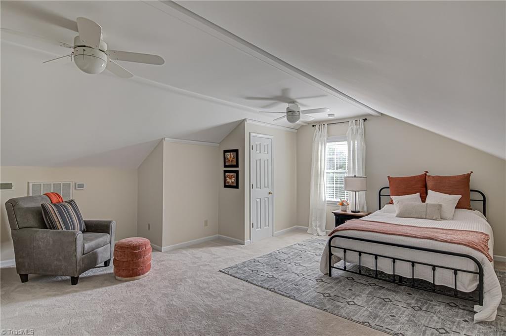 125 Greenturf Drive, Winston-Salem