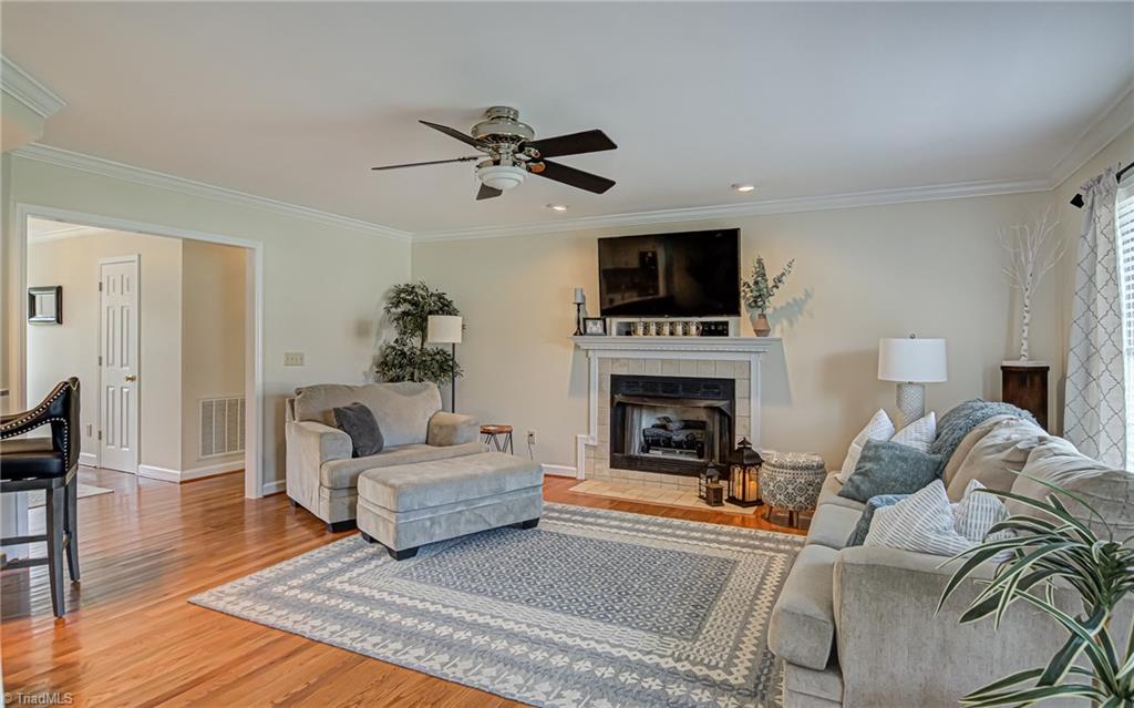 125 Greenturf Drive, Winston-Salem