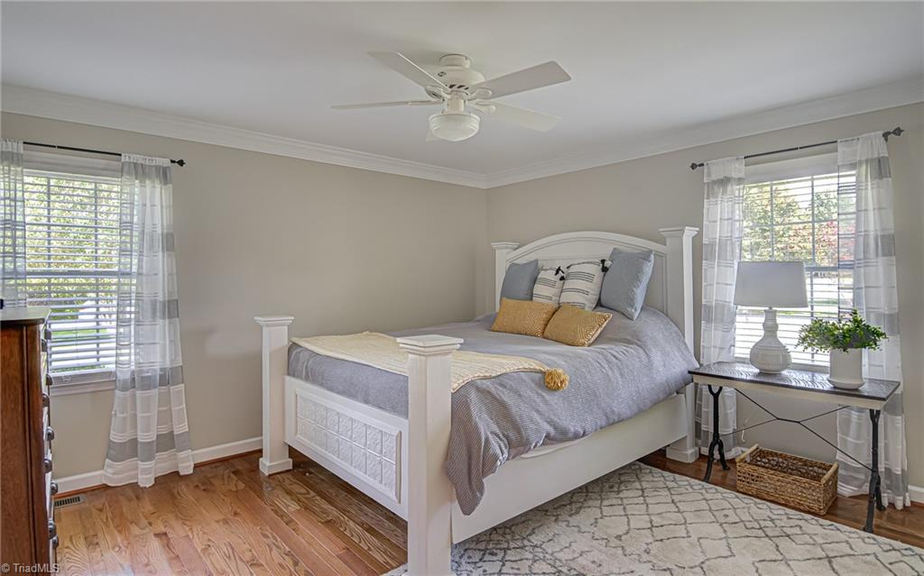 125 Greenturf Drive, Winston-Salem