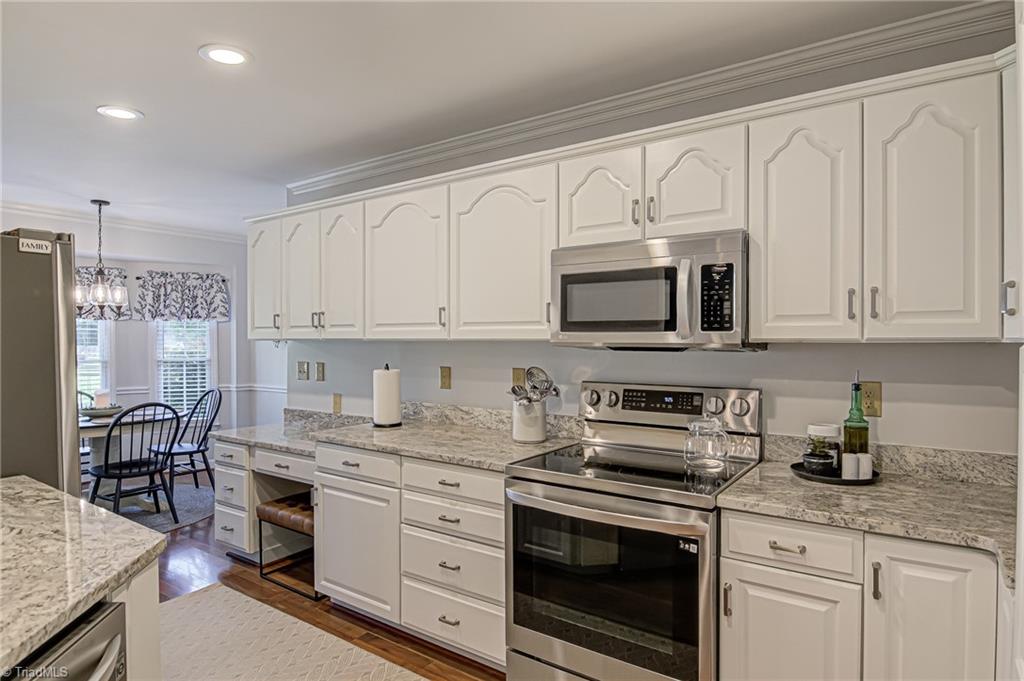 125 Greenturf Drive, Winston-Salem