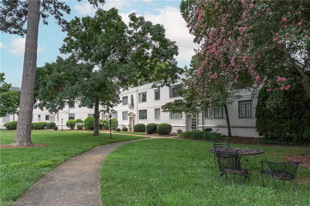 1700 N Elm Street # L2