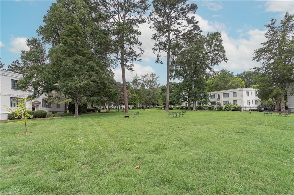 1700 N Elm Street # L2