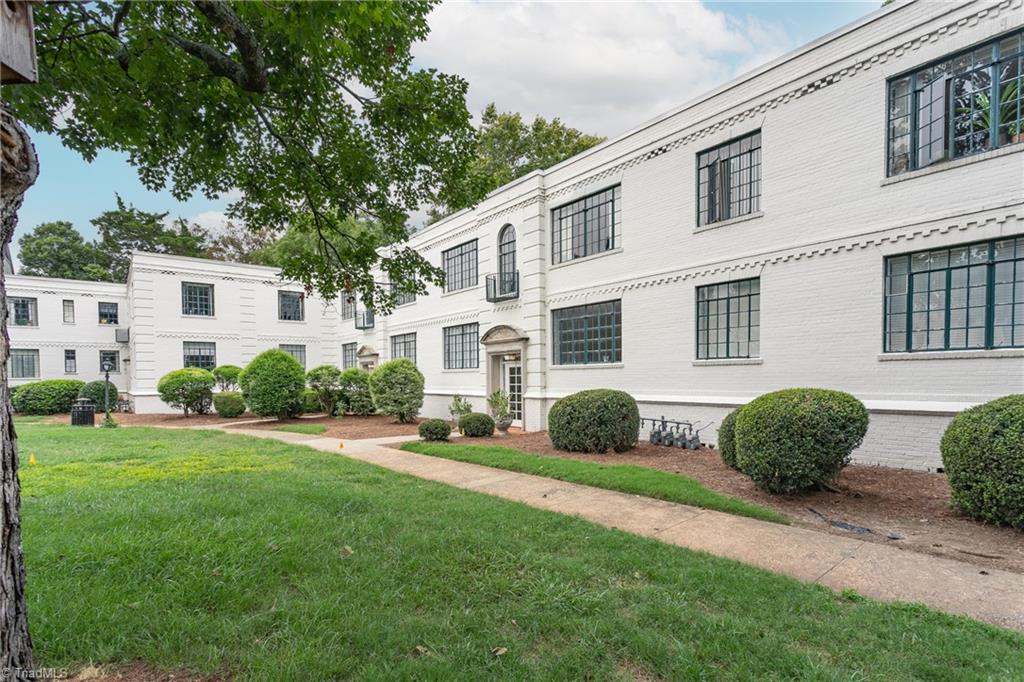 1700 N Elm Street # L2