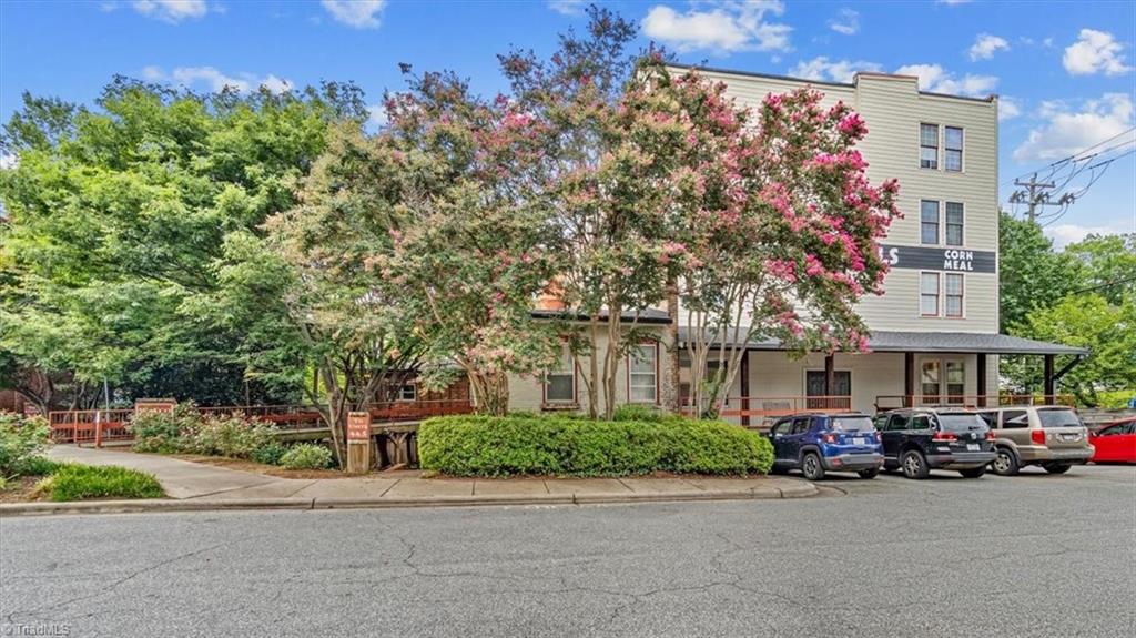 801 W Mcgee Street # 16