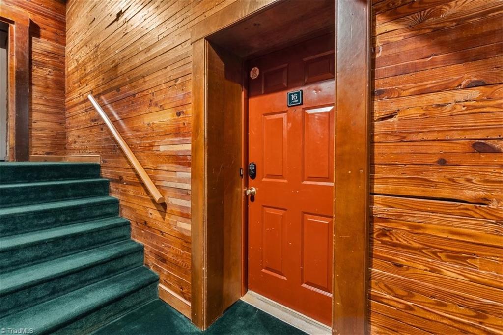 801 W Mcgee Street # 16