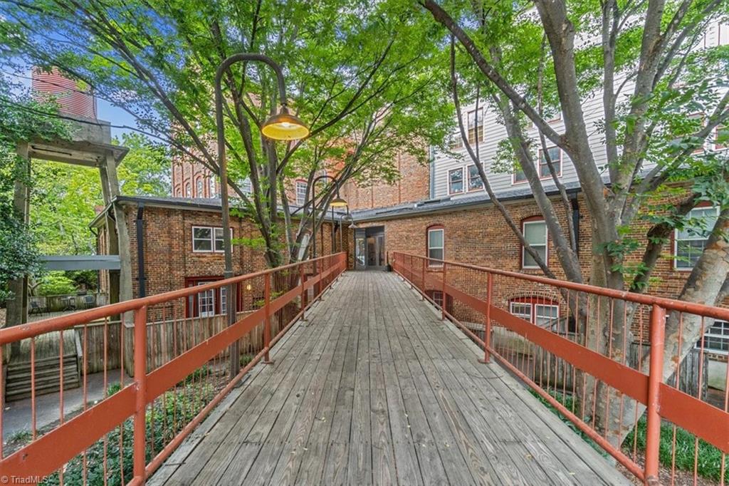 801 W Mcgee Street # 16