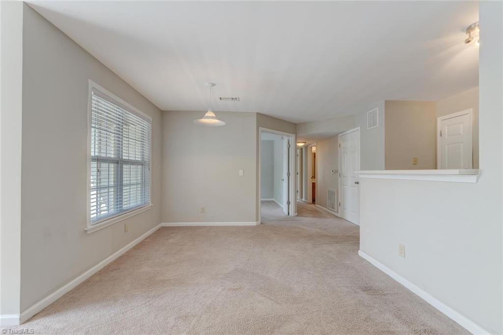 6702 W Friendly Avenue # 3H
