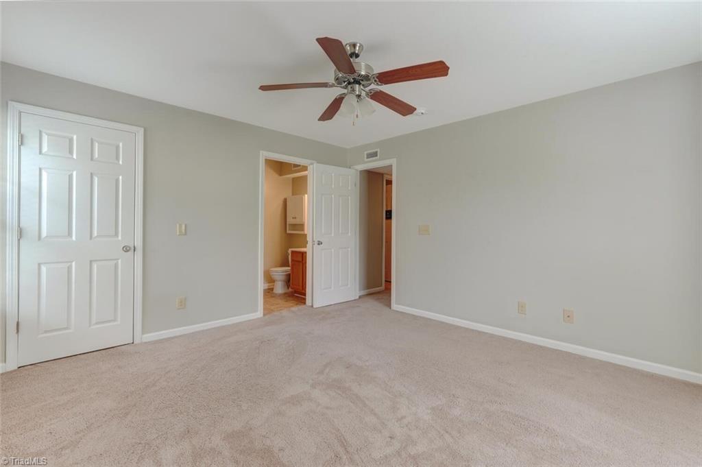 6702 W Friendly Avenue # 3H