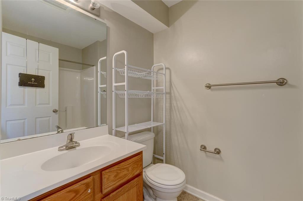 6702 W Friendly Avenue # 3H