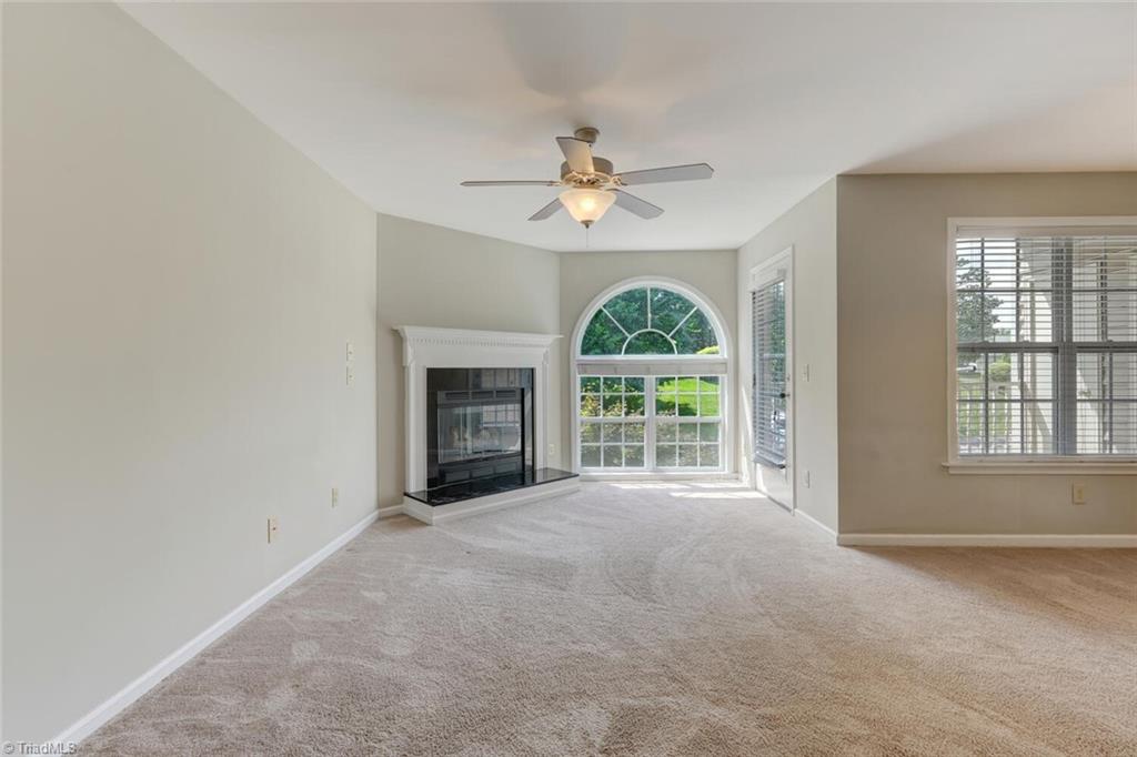 6702 W Friendly Avenue # 3H