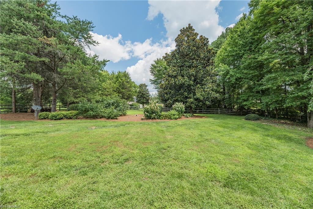 8202 Fox Briar Court