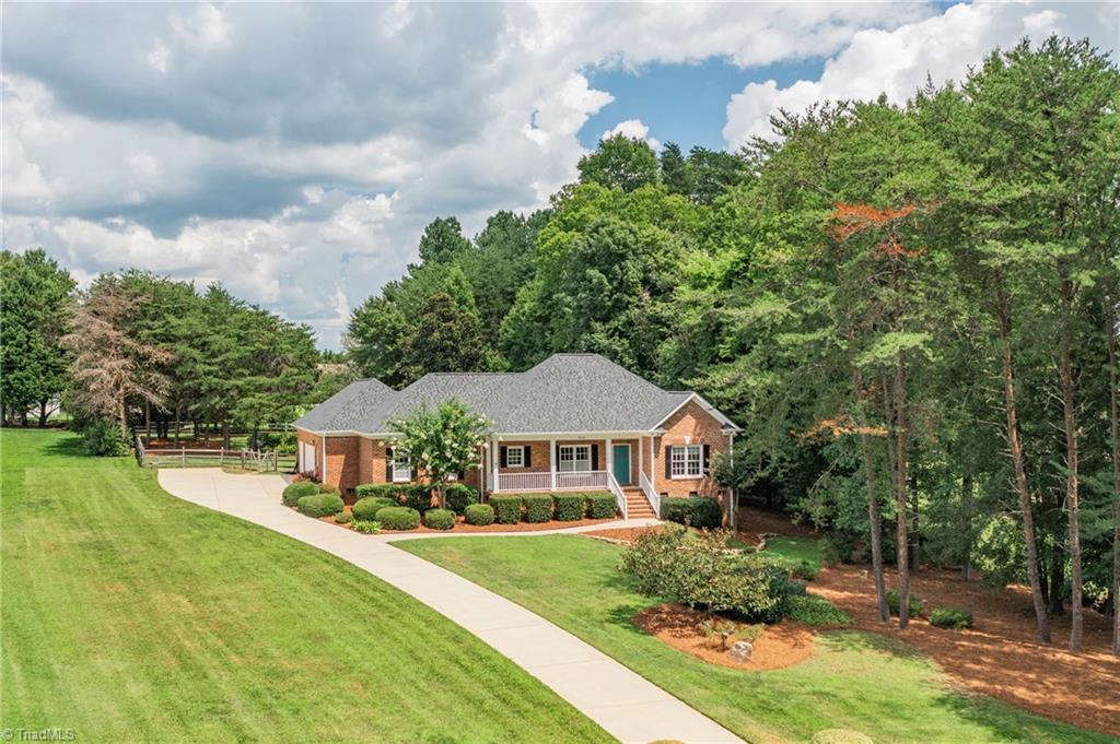 8202 Fox Briar Court