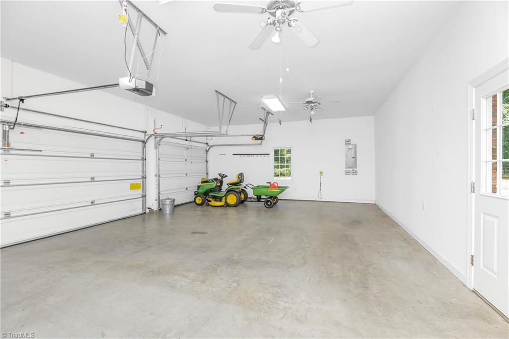 8202 Fox Briar Court