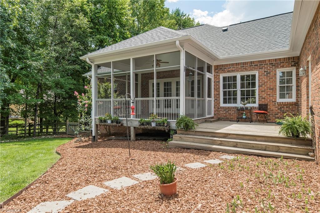 8202 Fox Briar Court