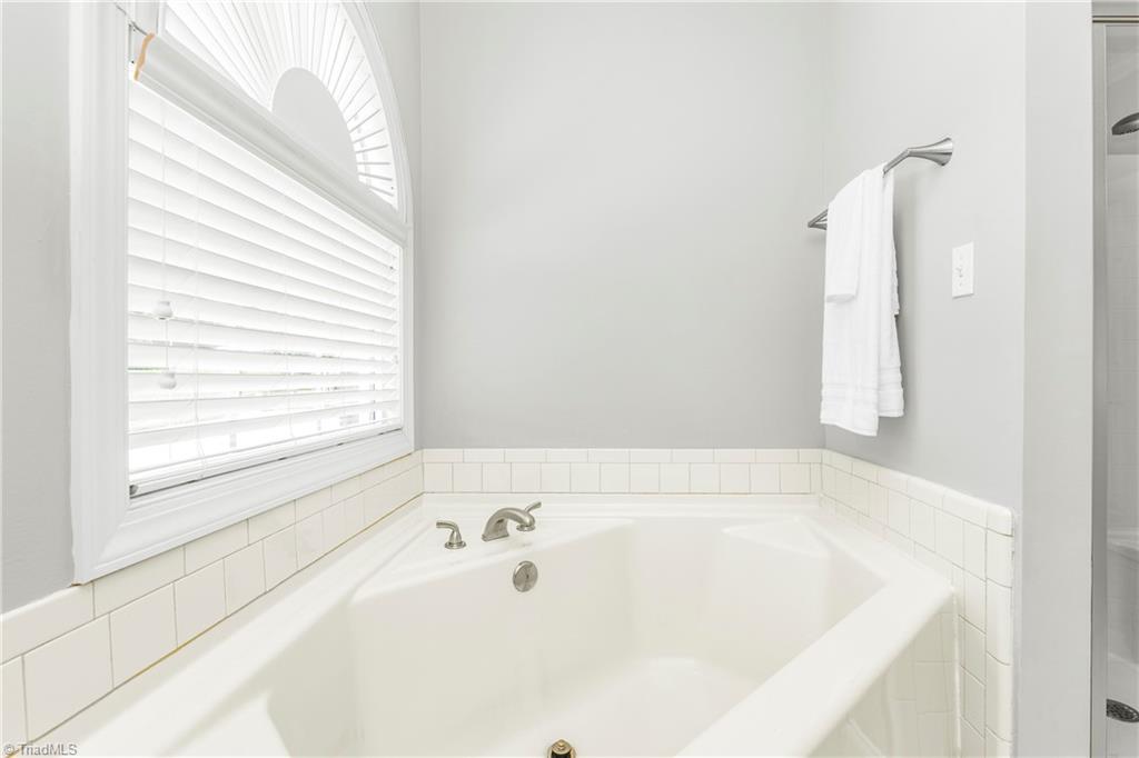 8202 Fox Briar Court