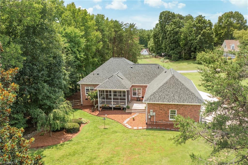 8202 Fox Briar Court