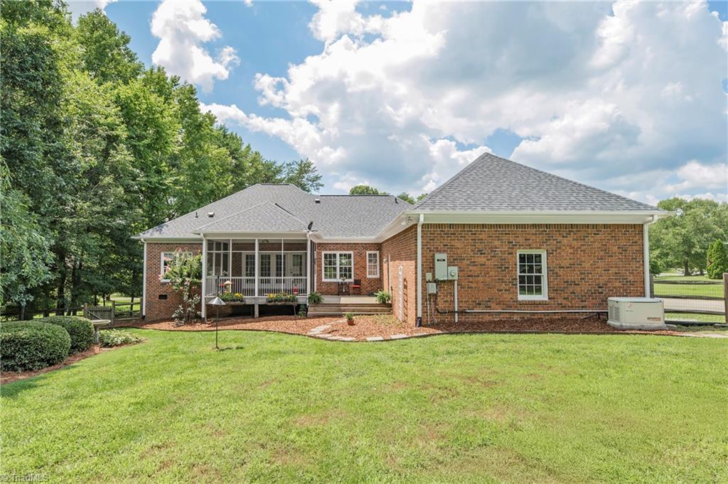 8202 Fox Briar Court