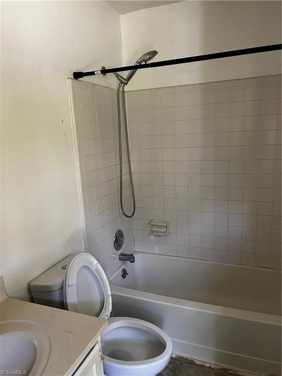 5801 Chinaberry Place