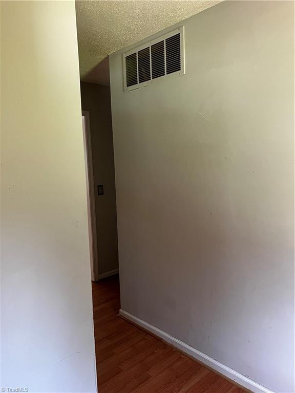 5801 Chinaberry Place