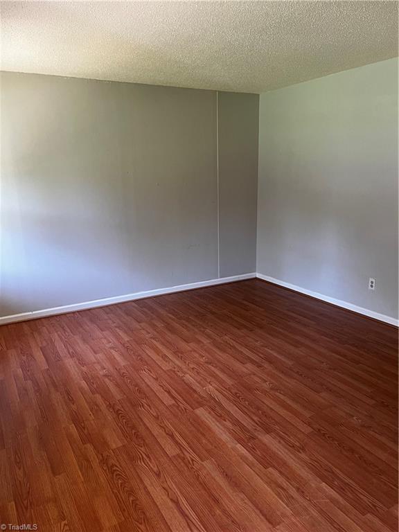 5801 Chinaberry Place