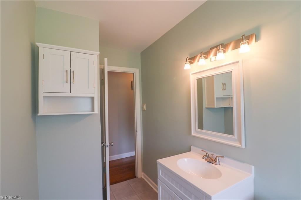 216 Louella Drive, Winston-Salem
