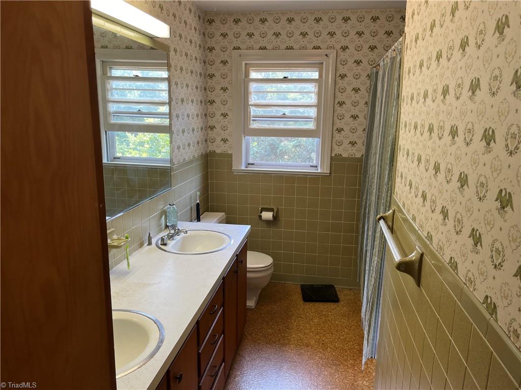 5700 June Lane, Winston-Salem