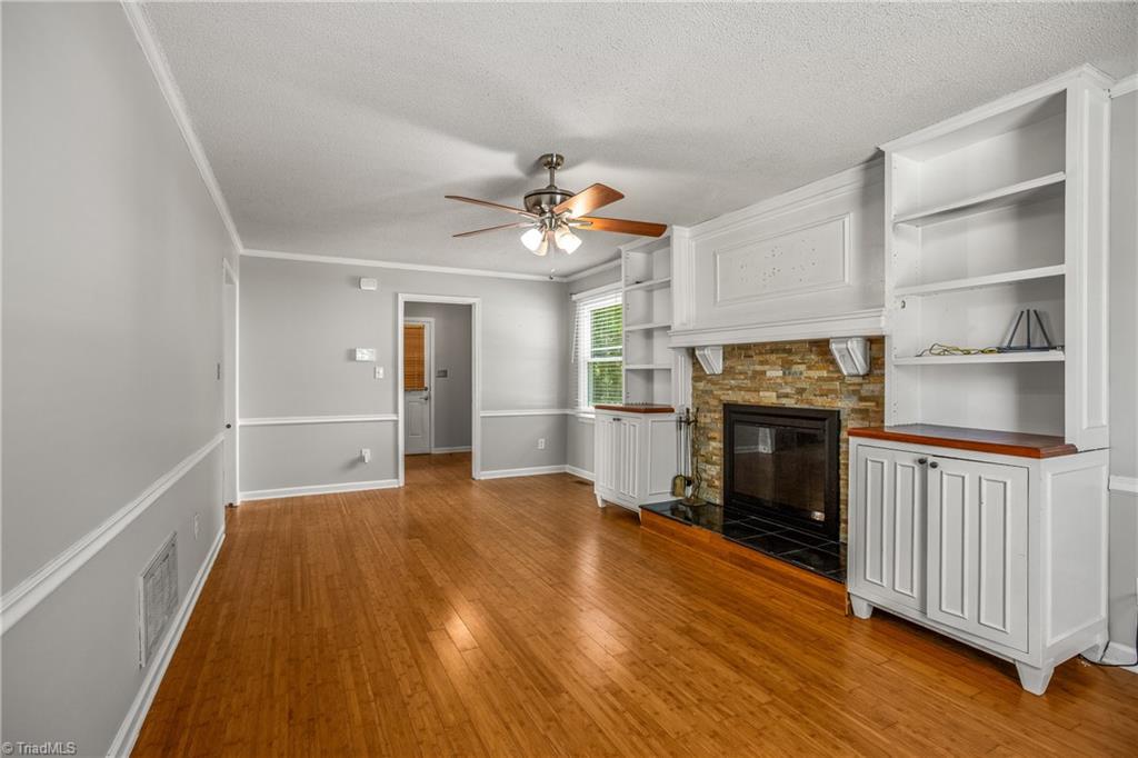 3003 Manchester Drive