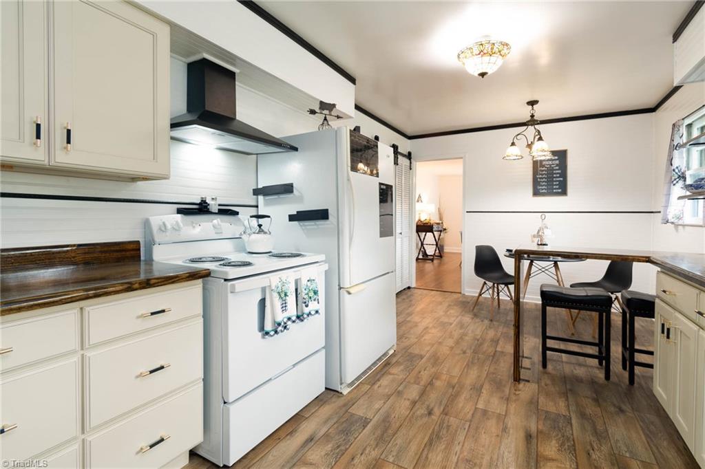 3405 PINE VALLEY Road