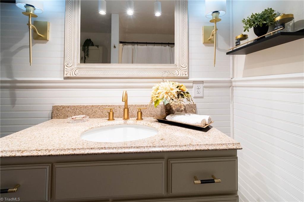 3405 PINE VALLEY Road