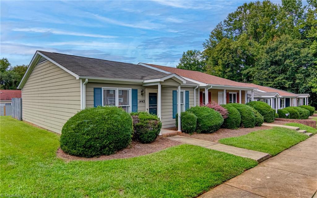 1445 Bailey Circle