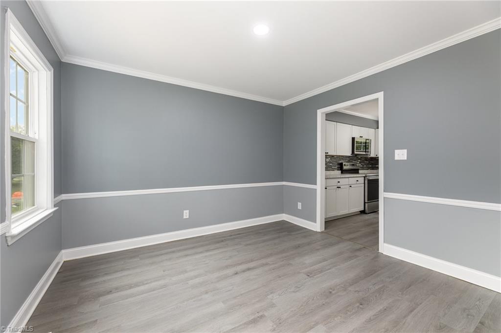 5476 Moravian Heights Lane