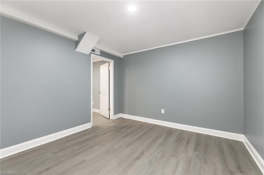 5476 Moravian Heights Lane