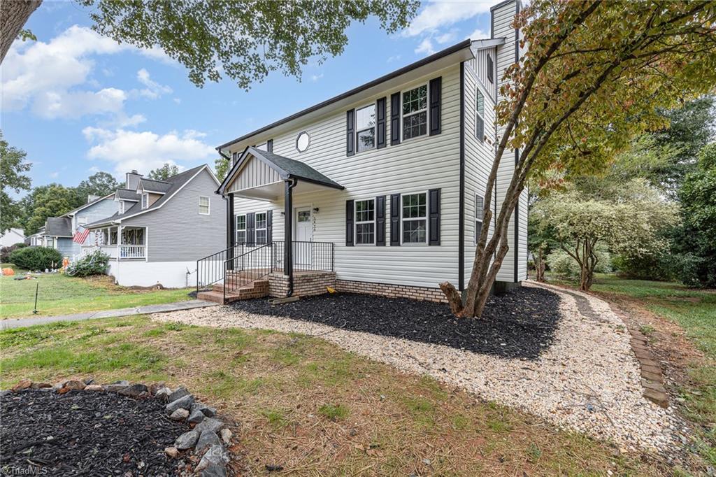 5476 Moravian Heights Lane
