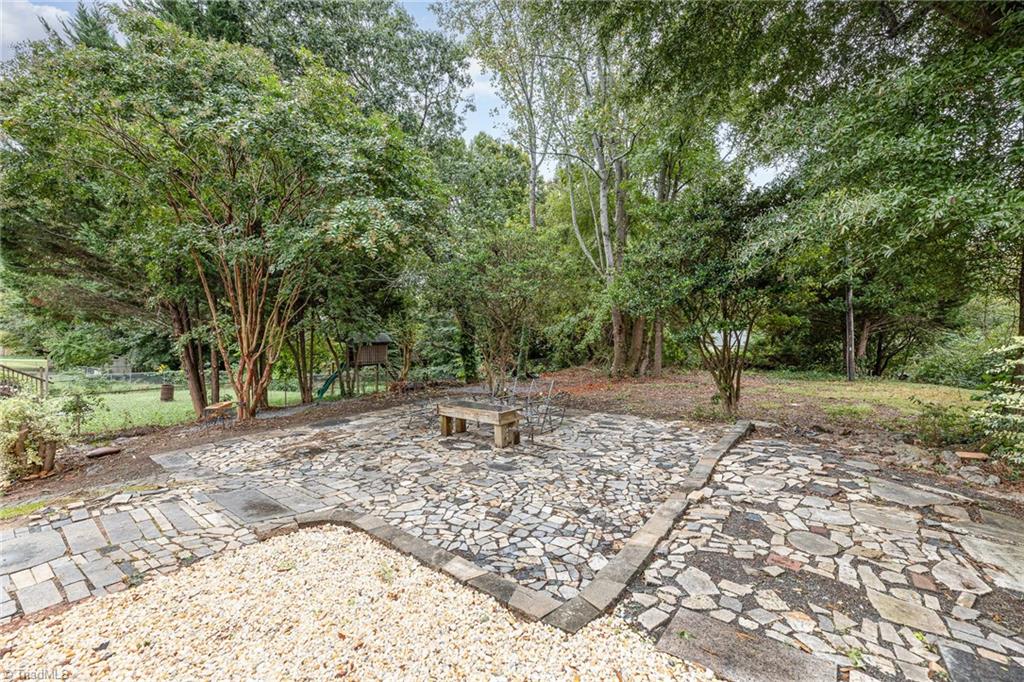 5476 Moravian Heights Lane