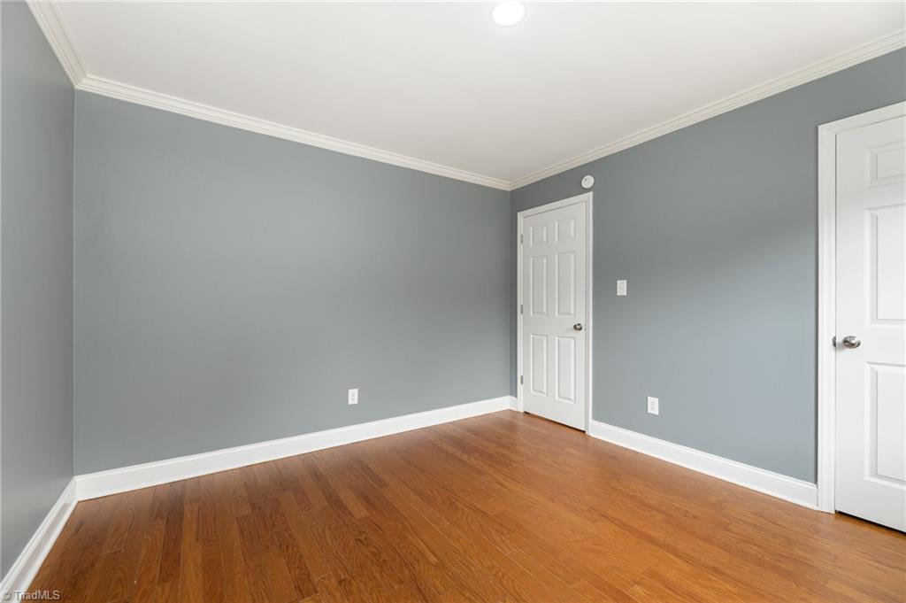 5476 Moravian Heights Lane