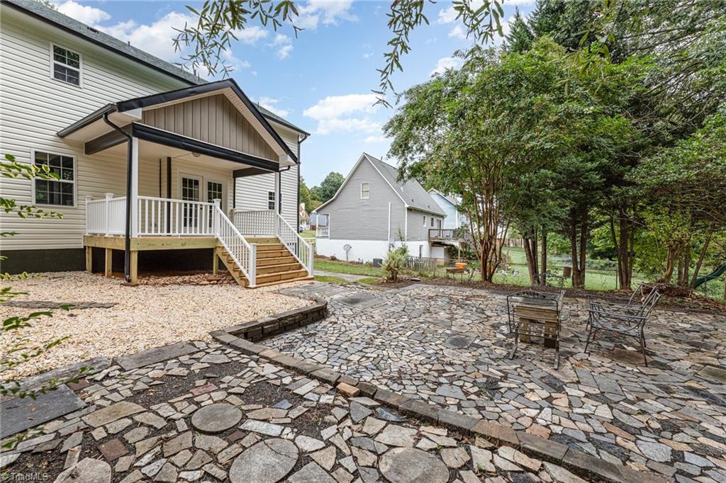 5476 Moravian Heights Lane
