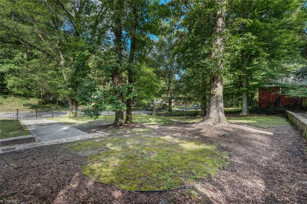 2416 Springwood Drive