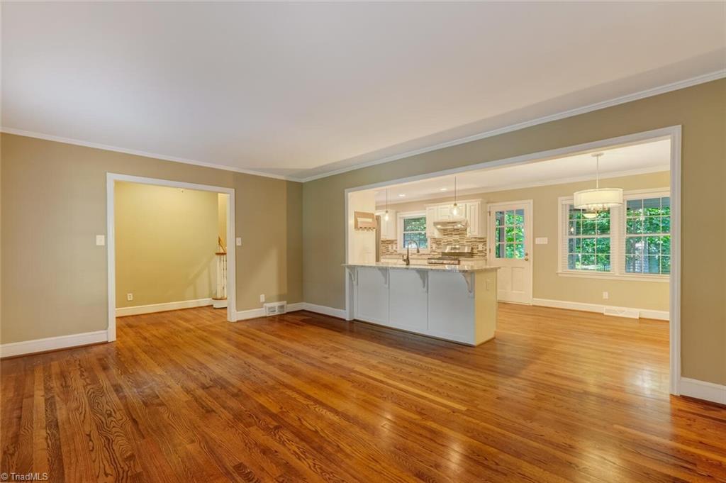 2416 Springwood Drive