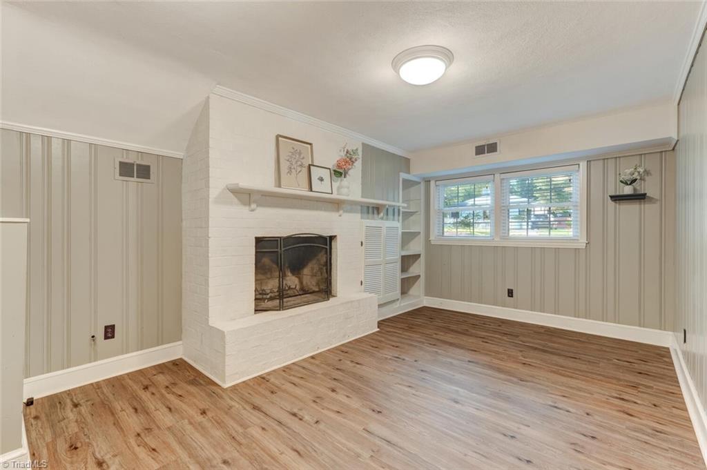 2416 Springwood Drive