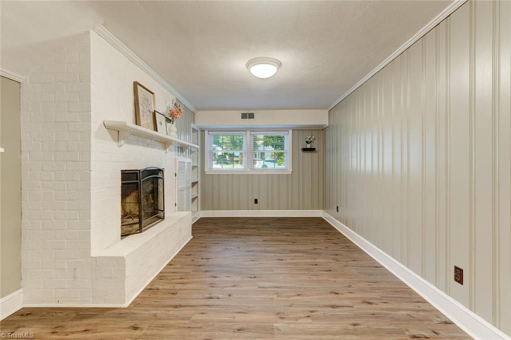 2416 Springwood Drive