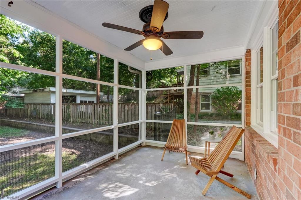 2416 Springwood Drive