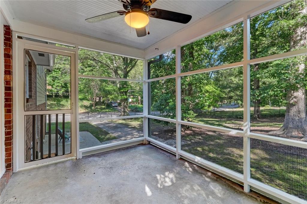 2416 Springwood Drive